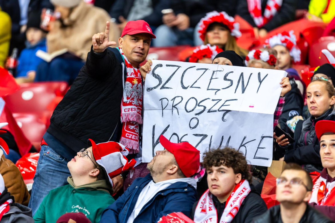 Kibice na meczu Polska -Mołdawia
