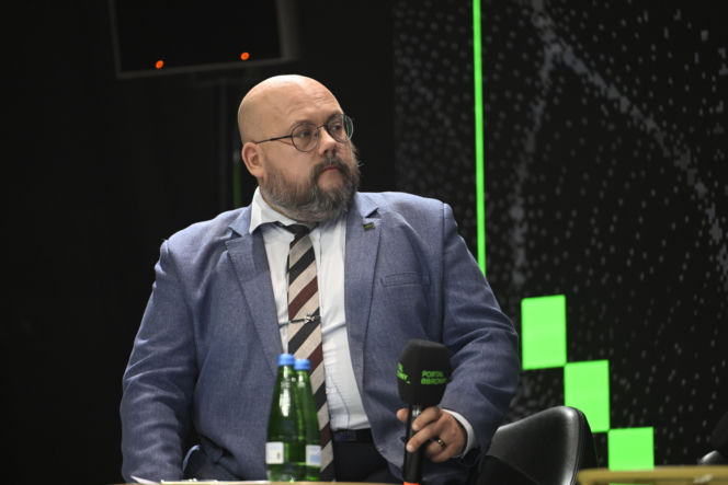 Scena Biała Przewaga powietrzna w nowoczesnym konflikcie. Od koncepcji użycia, przez zakup do misji lotniczych. Jak optymalnie odpowiedzieć na potrzeby polskich Sił Powietrznych?