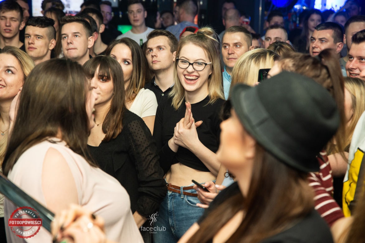 Piękne dziewczyny opanowały dyskotekę. Zobacz najlepsze zdjęcia z imprezy!