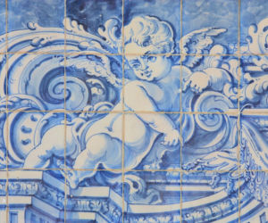Sceny mitologiczne i religijne na płytkach azulejo