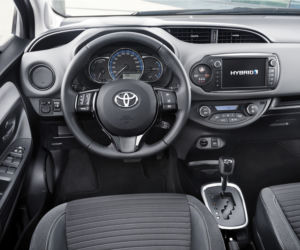Toyota Yaris Bi-Tone 