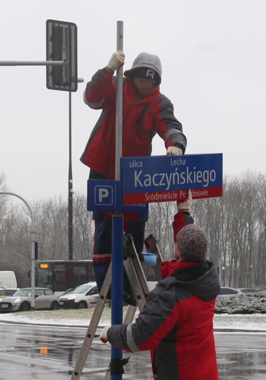 Ulica Lecha Kaczyńskiego wróci do Warszawy? Tak znikała w 2019 roku