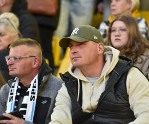 PRES Grupa Dewloperska Toruń - Abramczyk Polonia Bydgoszcz, zdjęcia kibiców i zawodników z pożegnania Adriana Miedzińskiego