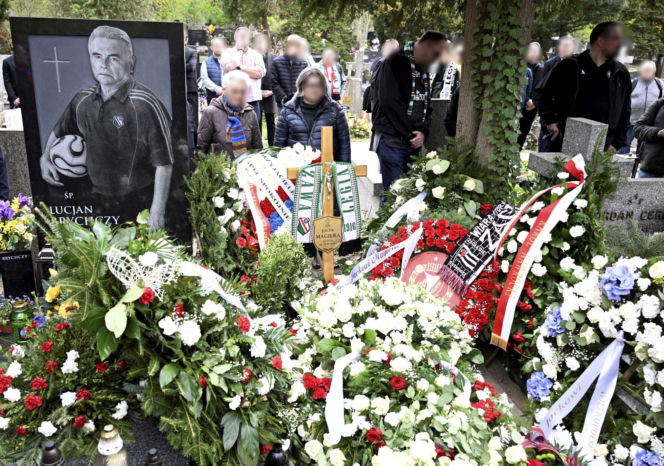 Pogrzeb Jacka Magiery. Spoczął obok Lucjana Brychczego