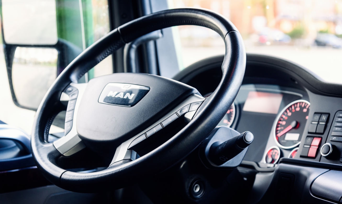 Ile zarabia kierowca autobusu, taksówki?