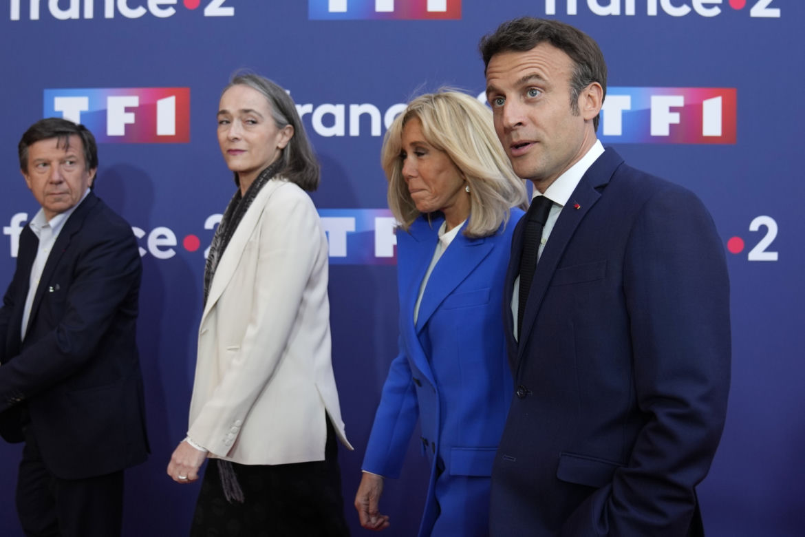 Emmanuel Macron i Marine Le Pen starli się w debacie. Kto wygra wybory?