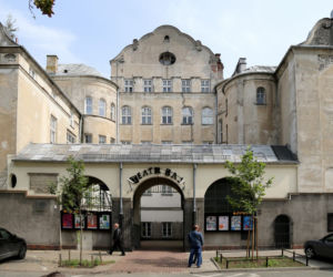 Remont teatru Baj i przedszkola