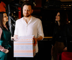 Na Wspólnej, odcinek 3278, Marta (Joanna Jabłczyńska), Halicki (Adam Szczyszczaj), Celina Jantar (Joanna Sydor)