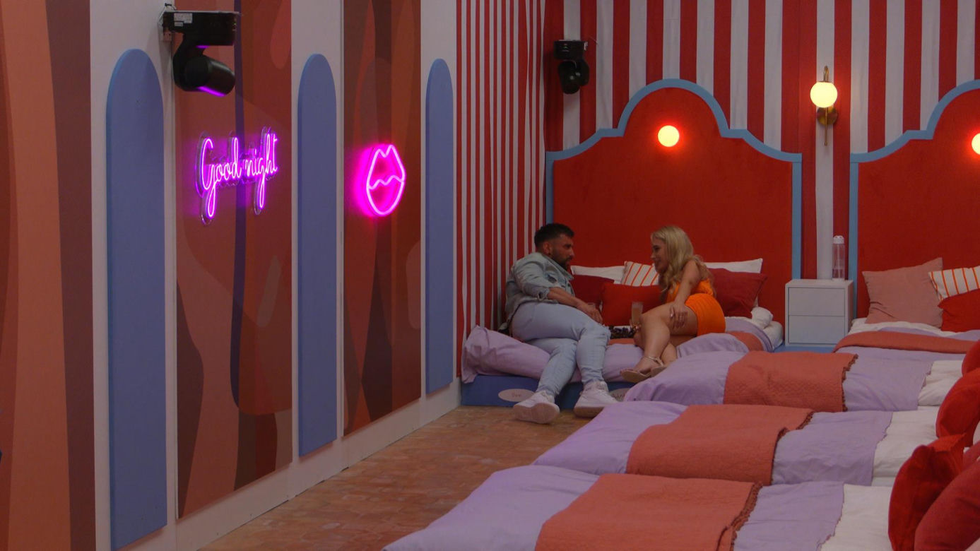 Love Island 9