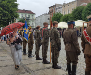 Przybyli ułani... świętować na Rynku w Lesznie