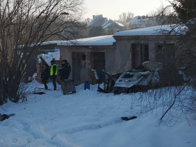 Orneta: Wybuch gazu w domu wielorodzinnym. 45-latek nie żyje, pięć osób ewakuowanych