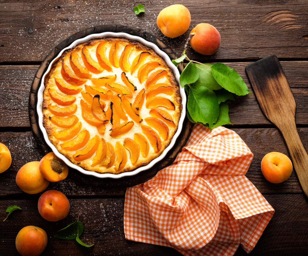 Tarta z morelami: przepis łatwy i tani