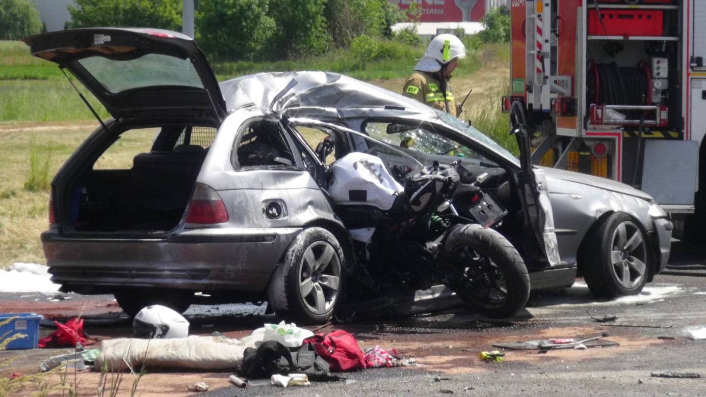 Palmiry wypadek z udziałem motocykla i osobówki
