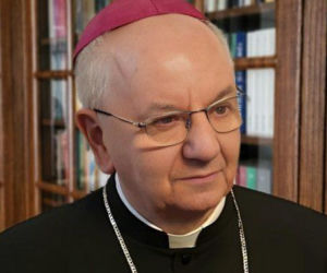 Abp Budzik: Boże Narodzenie jest wszędzie tam, gdzie wyciągamy rękę do drugiego człowieka [AUDIO]