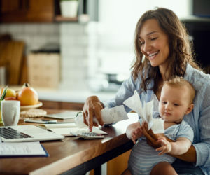 Świadczenia rodzinne 2026. Jakie dodatki ci przysługują i gdzie składać wnioski