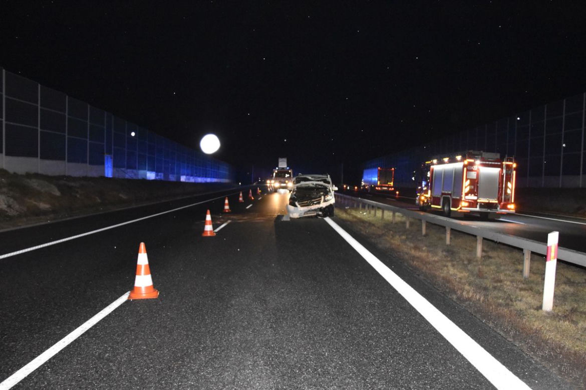 Zderzenie dwóch busów na A4 w rejonie Sterkowca
