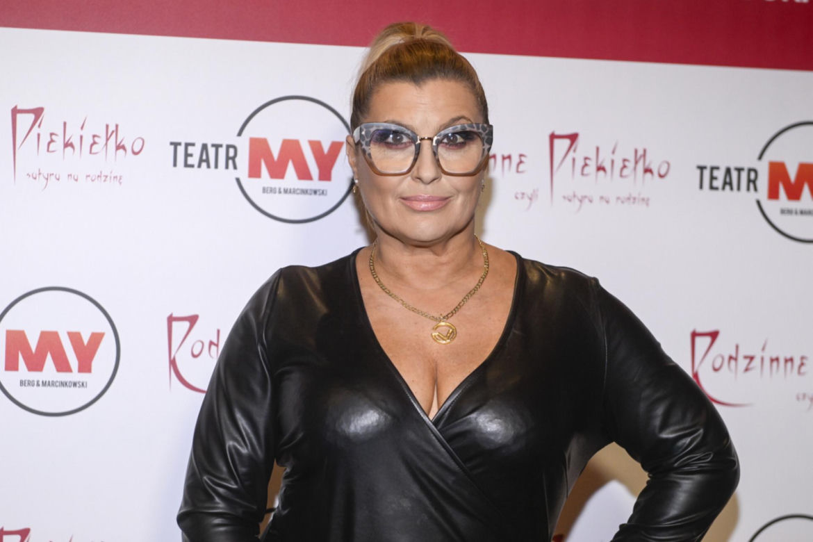 Katarzyna Skrzynecka strzela niepokojące miny. Co stało się z jej twarzą?