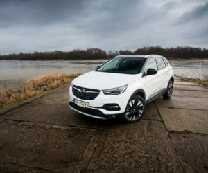 Opel Grandland X 1.2 Turbo 130 KM M6 Elite