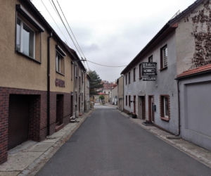 To jedno z najpiękniejszych miasteczek na Śląsku. Czaruje nie tylko rynkiem, ale też unikatowym pałacem