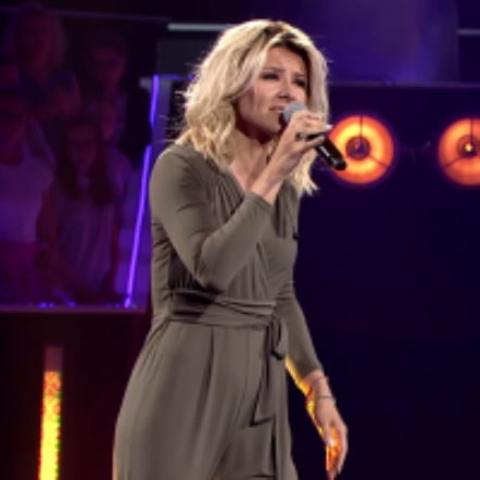 Ania Karwan w Radiu ESKA! Zaśpiewała w Muzyką Się Żyje [VIDEO] – informacje, premiery teledysków – ESKA.pl