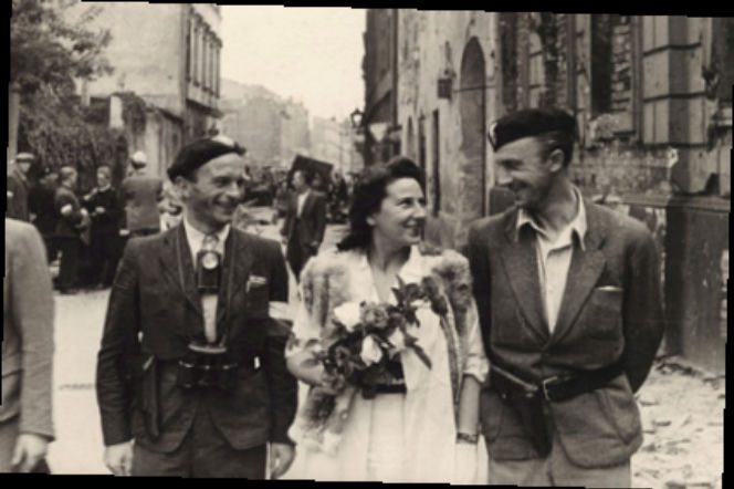 70. rocznica wybuchu Powstania Warszawskiego. Zobacz oryginalne ZDJĘCIA i OPISY wydarzeń z 1 sierpnia 1944 r.: Kultura z granatem
