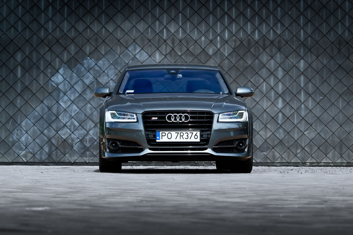 Audi S8 plus 4.0 V8 TFSI quattro