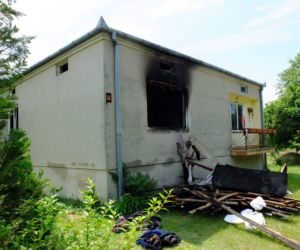 Podpalił ukochaną kiedy spała