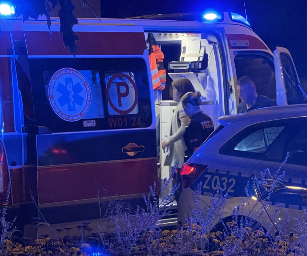 Furiat na dwóch kółkach. Rowerzysta uderzył kobietę na chodniku