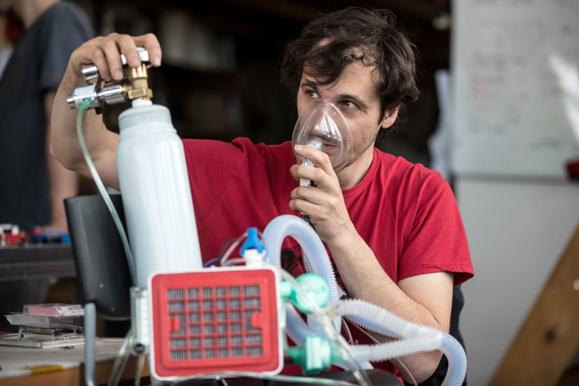 Tak drukują respiratory dla szpitali