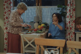 M jak miłość, odcinek 1902. Marysia (Małgorzata Pieńkowska), Barbara (Teresa Lipowska)