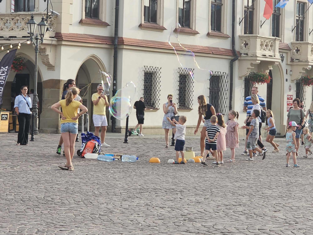 Jak spędzić wakacyjne popołudnie na rzeszowskim rynku