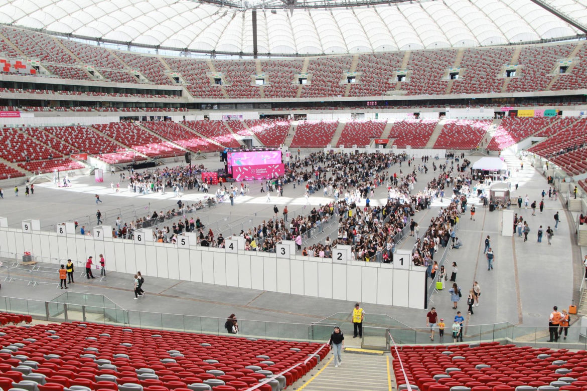Trzeci dzień Targów Książki i Mediów VIVELO 2024. Czytelnicy wypełnili PGE Narodowy