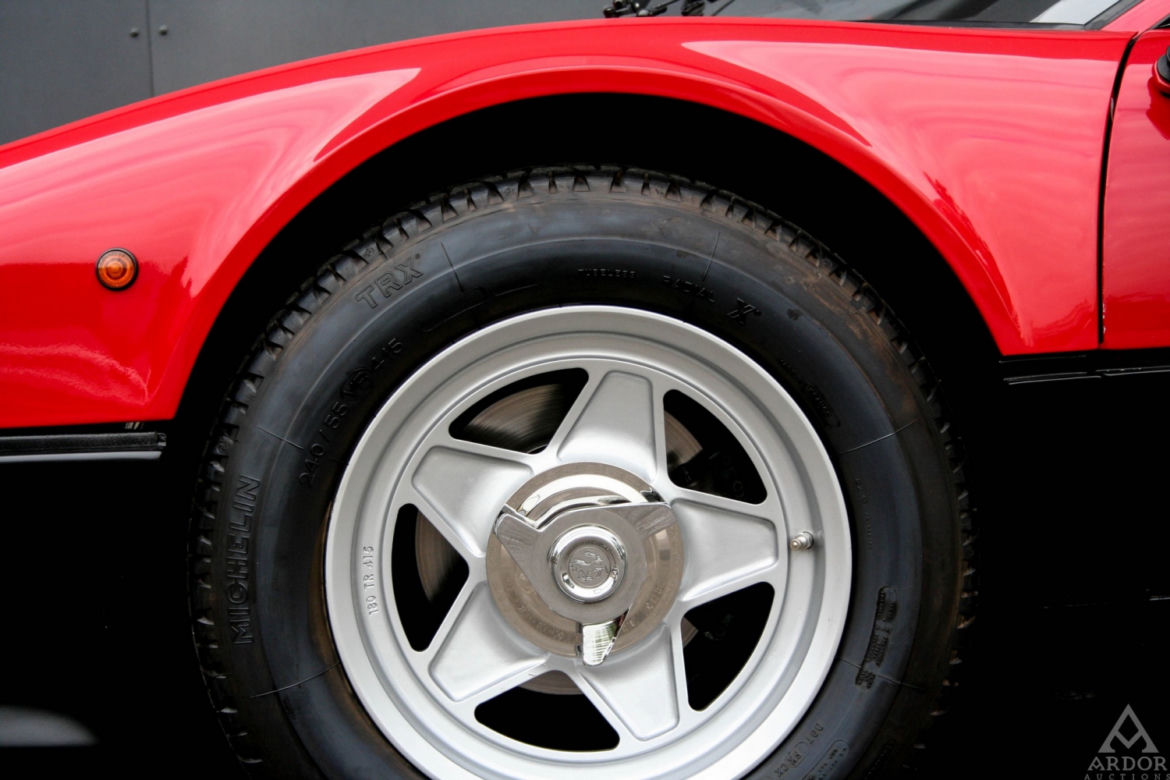 Ferrari 512 BBi rocznik 1982