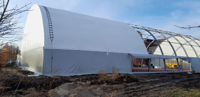 Pod Olsztynem powstaje nowy obiekt sportowy. Koszt inwestycji to niemal 4 mln zł