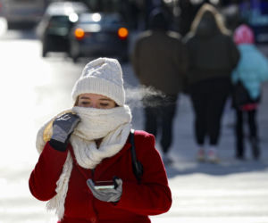 Chaos pogodowy w USA. Śnieżyce, setki odwołanych lotów i stan wyjątkowy