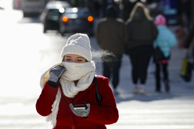 Chaos pogodowy w USA. Śnieżyce, setki odwołanych lotów i stan wyjątkowy