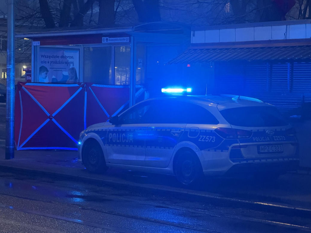 Na pomoc było za późno. Tajemnicza śmierć na przystanku w Warszawie