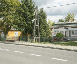 Żołnierz zaatakował siekierą ciężarną żonę