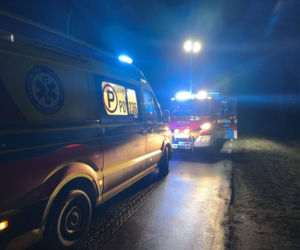 Tragiczne dachowanie na prostej drodze. 18-letni pasażer zginął na miejscu [ZDJĘCIA]