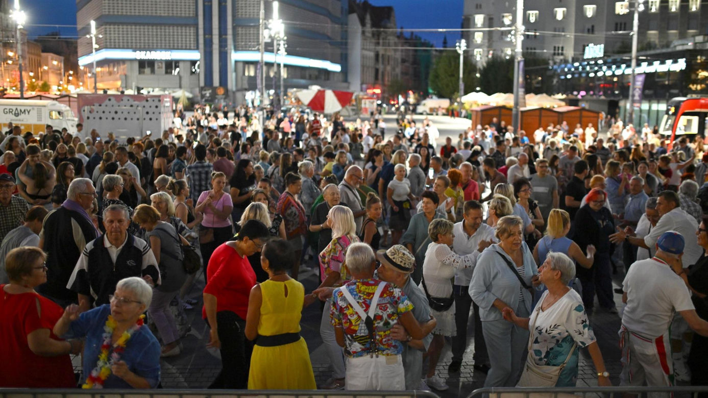 Gorące rytmy na zakończenie lata. Karnawałowy finał "Roztańczonego Wyspiańskiego" w Katowicach