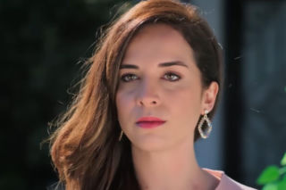 Panna młoda, odcinek 59: Zraniona Beyza zaczyna knuć plan zemsty, wymierzony w Cihana i w Hancer