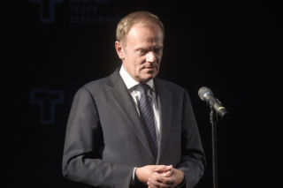 Tajny plan Tuska. Tak PRZECHYTRZY PiS?