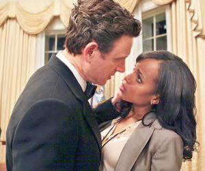 Skandal. Olivia Pope (Kerry Washington), prezydent Fitzgerald Grant (Tony Goldwyn)