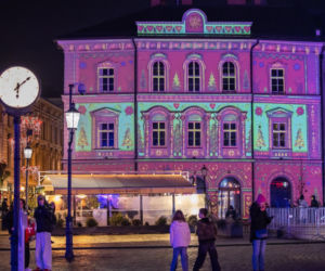 To najbardziej świąteczne miasto w województwie śląskim. Częściowo znajduje się w Małopolsce