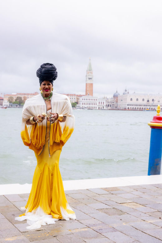 Pierwsza międzynarodowa edycja TOP CHARITY Venice Experience zrobiona przez Omenę Mensah
