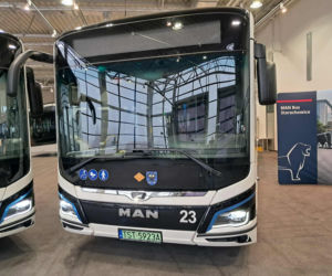 Pięć nowych autobusów elektrycznych trafia do komunikacji miejskiej w Starachowicach