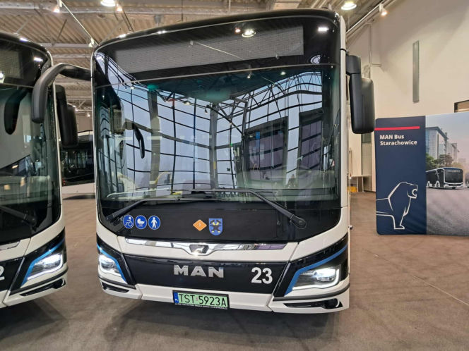 Pięć nowych autobusów elektrycznych trafia do komunikacji miejskiej w Starachowicach