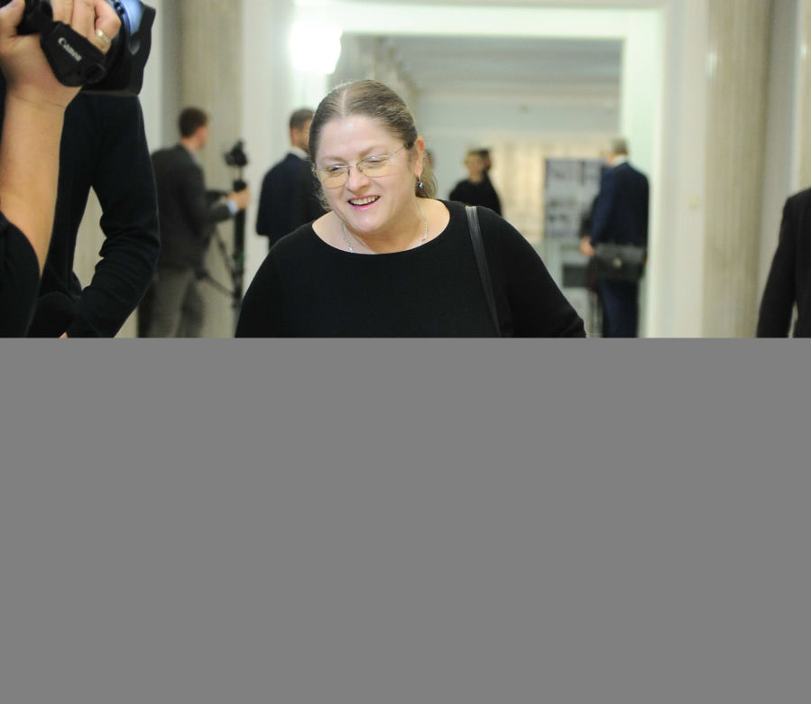 KRYSTYNA PAWŁOWICZ.