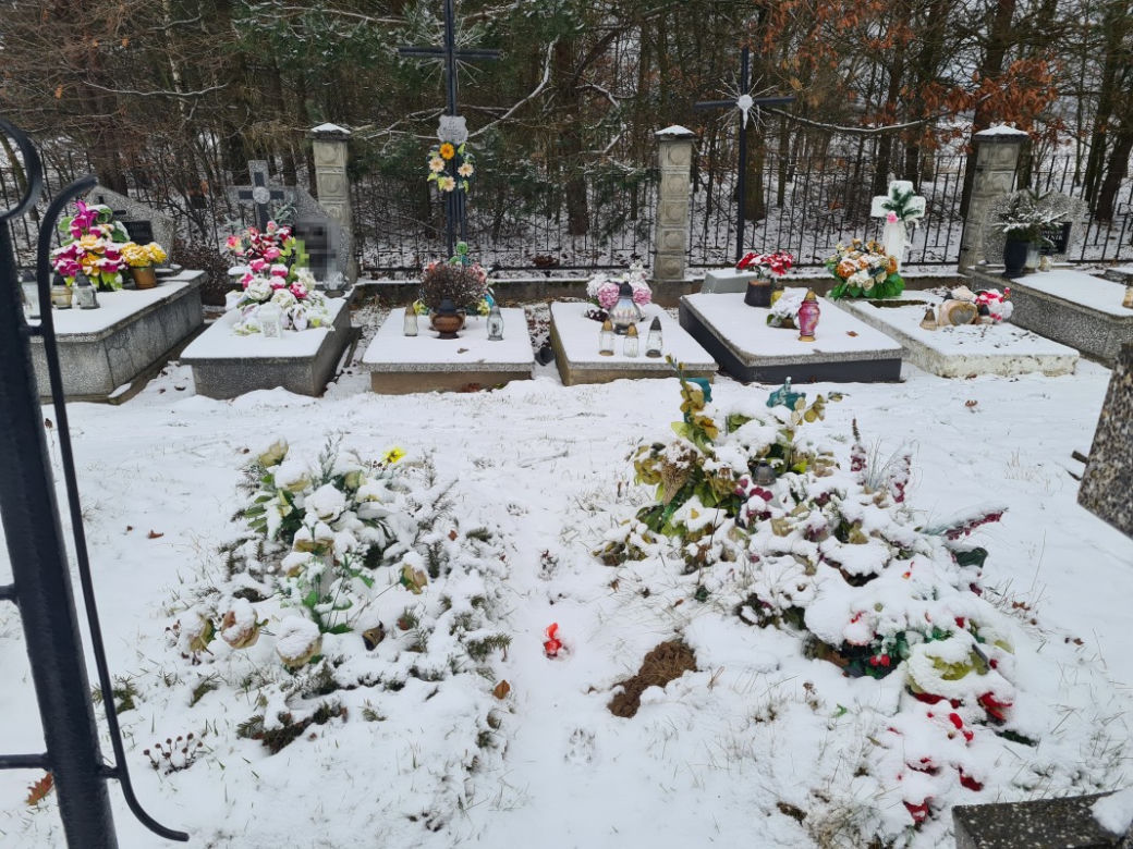 Mieszkaniec gm. Przeworsk kradł krzyże z cmentarza [ZDJĘCIA]