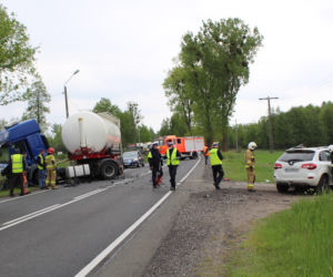 Koszmar na drodze pod Włocławkiem. Cysterna zmiażdżyła osobówkę
